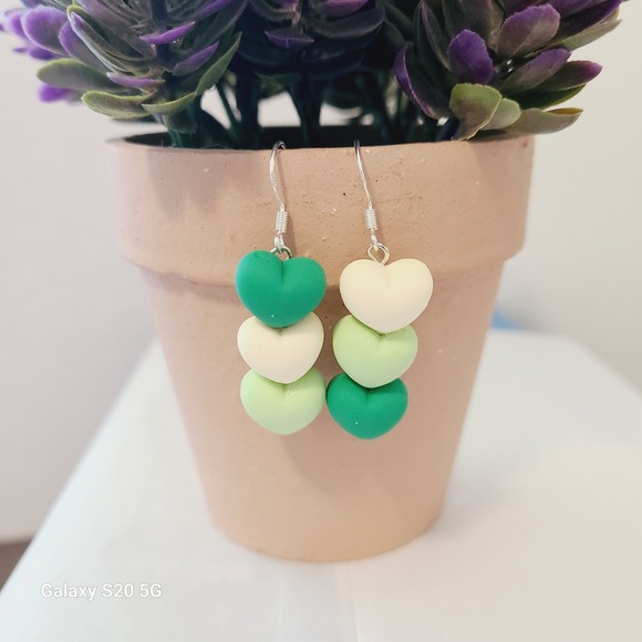 Handmade Green Heart Dangle Earrings Fun Whimsical Jewelry for Women NEW - Picture 2 of 4